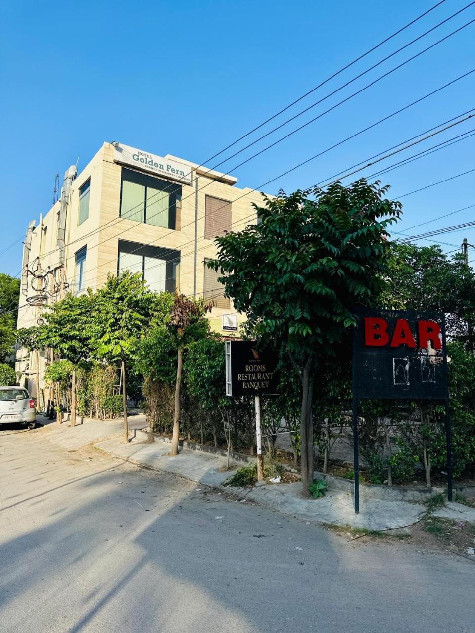 Hotel Golden Fern Патиала Экстерьер фото